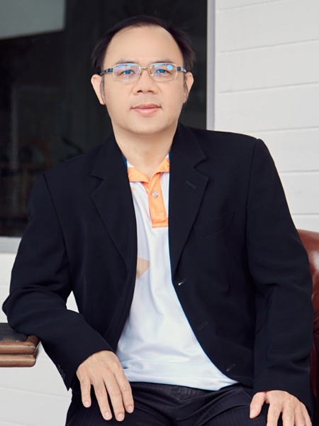 Asst. Prof. Kawpong Polyorat, Ph.D.