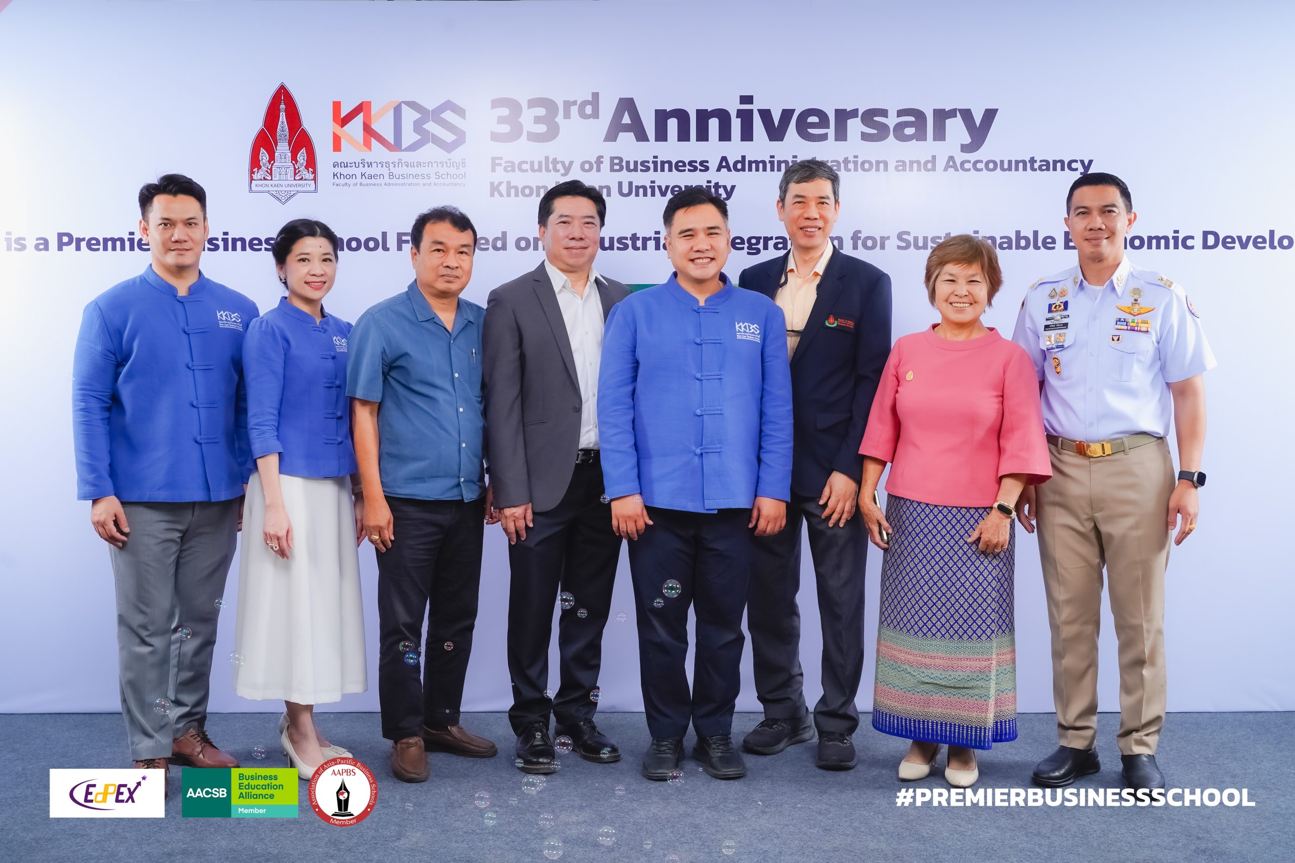 สถาปนา 04