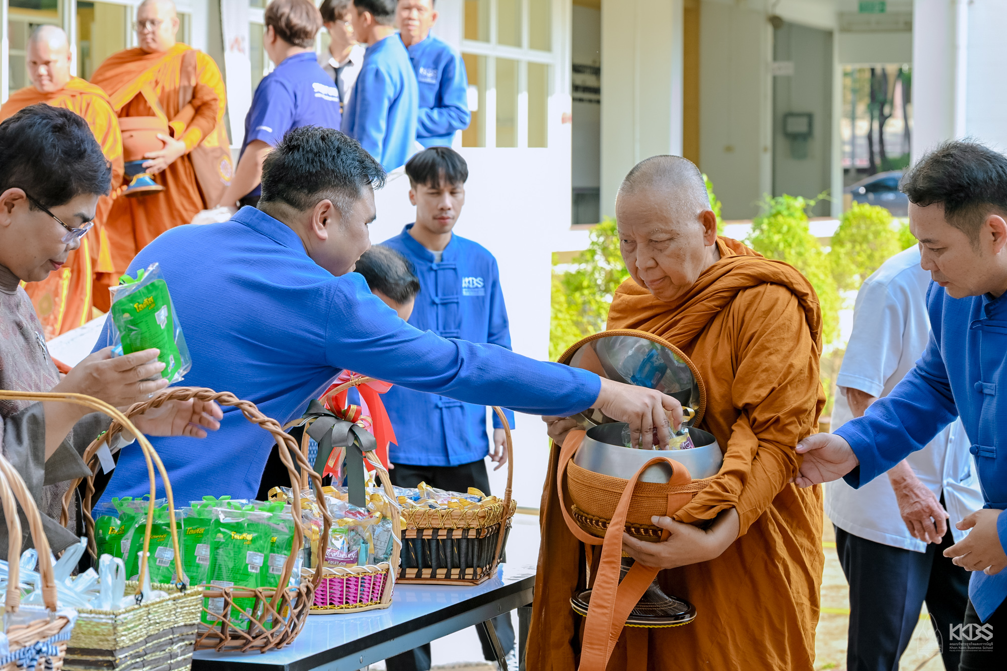 สถาปนา 06