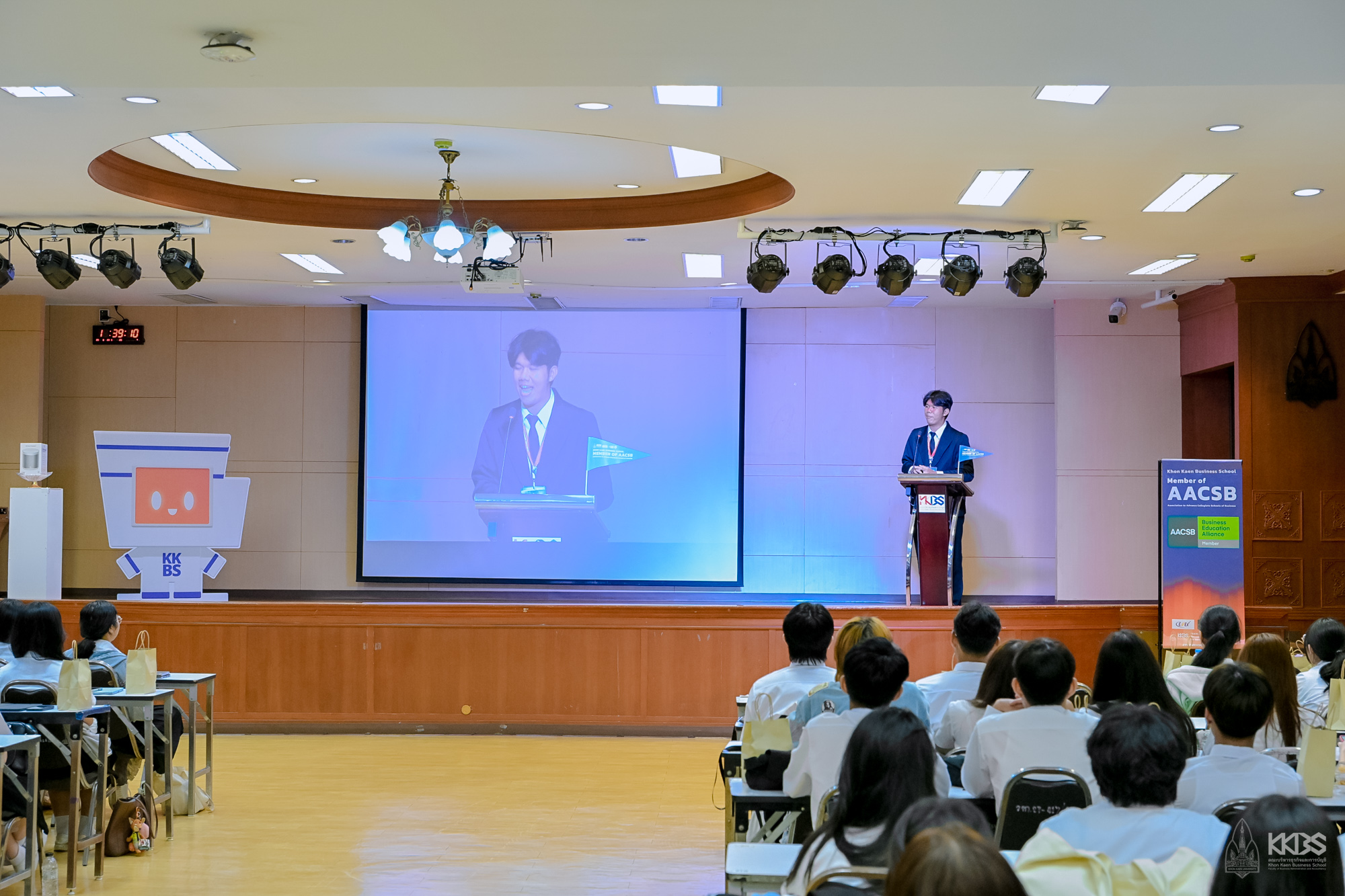 20062025_ปฐมนิเทศนักศึกษา ป.ตรี 2568-435