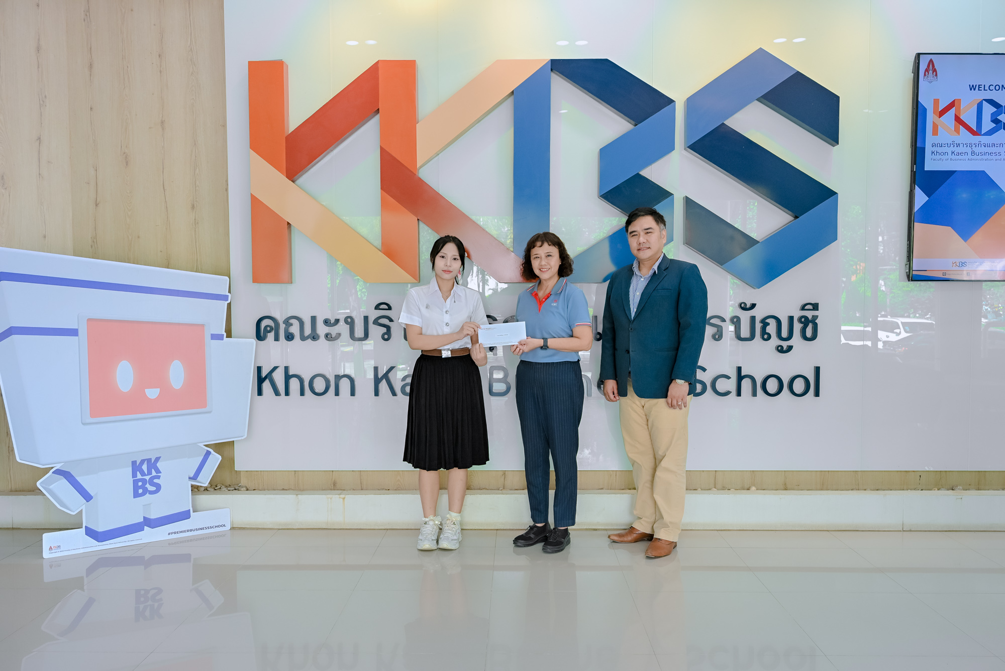 03102025_ICBC มอบทุนฯ-123