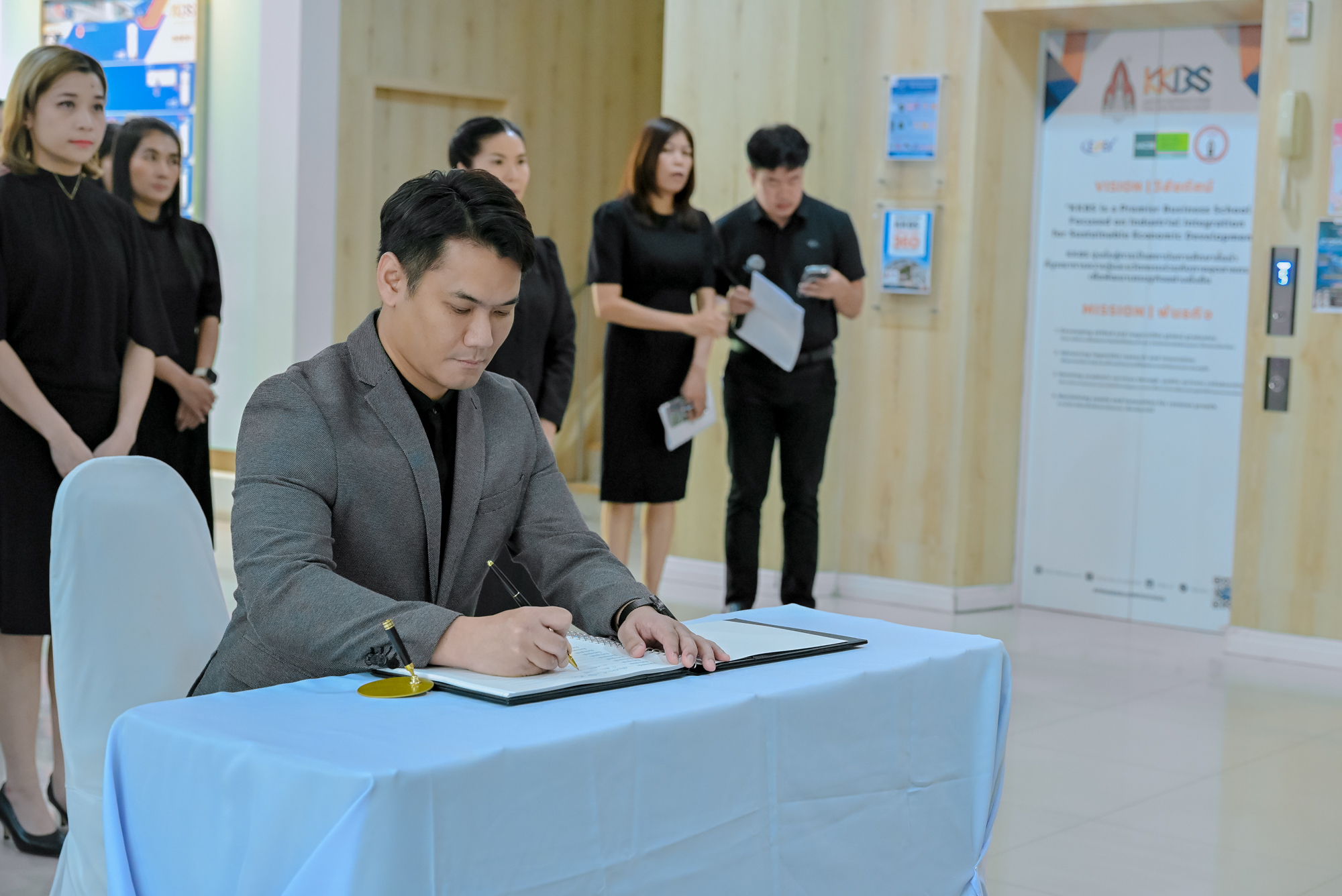 30102025_Queen Sirikit-85